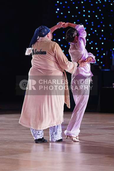 25WOR_4879_CR