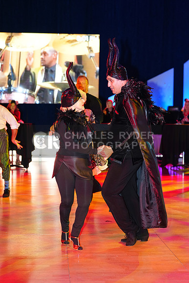 24EMB_4951_CR