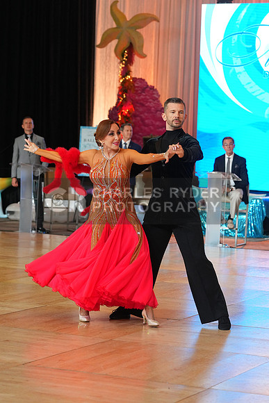 25MDC13921_KS