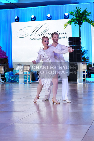 25MDC21779_CR
