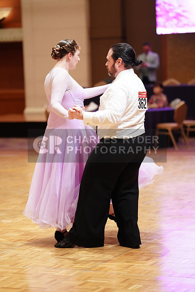 24ADOR_2583_CR