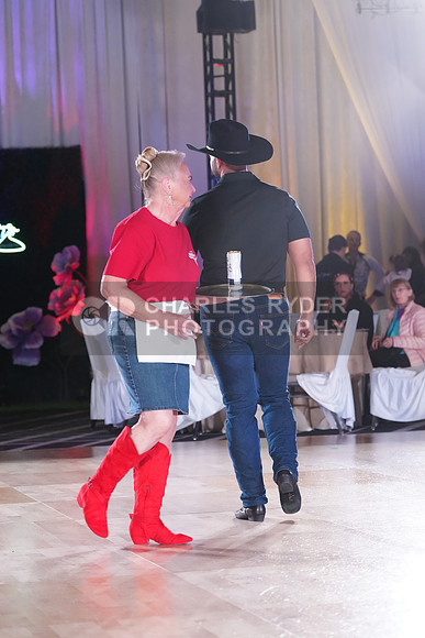 25WOR_4913_CR