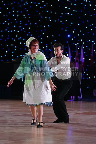 25WOR_5467_CR