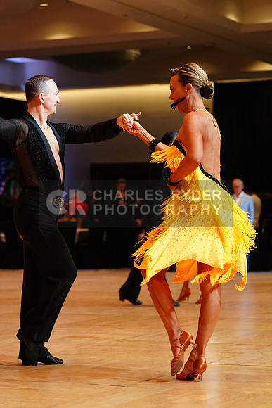 24MDC_28922_MB