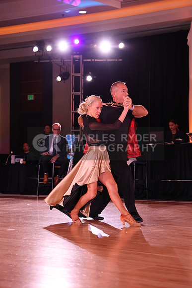 21IGB_24750_AD