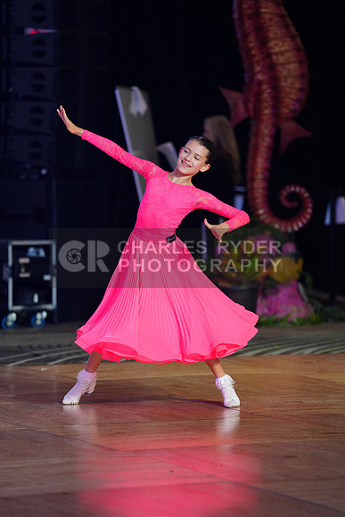 25MDC19776_KS