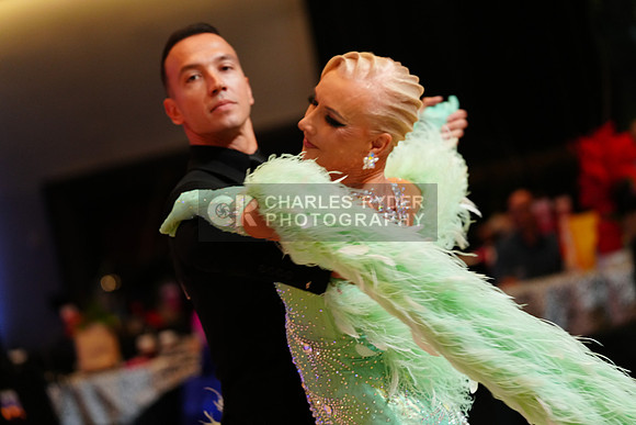 24MDC_19040_BH