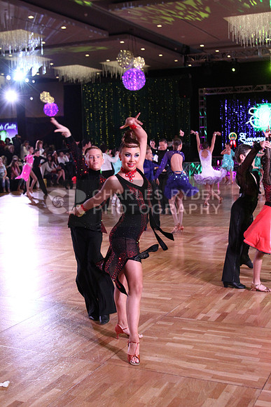 16EB_32964_Vw