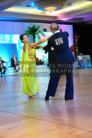 25MDC13572_BC