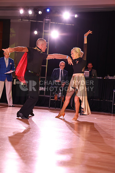 21IGB_24748_AD