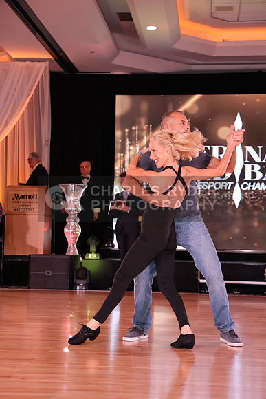 21IGB_24927_AD