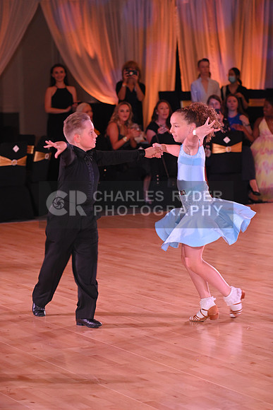 22IGB_10410_MM