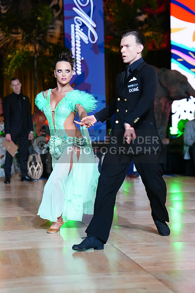 24MDC_17360_MB