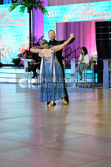 25MDC13652_BC