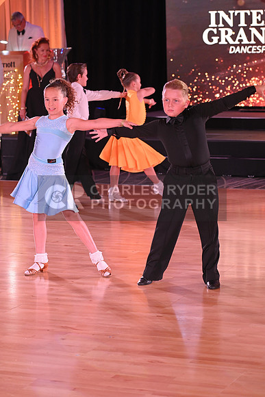 22IGB_10425_MM