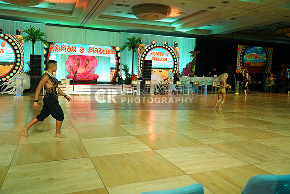25MDC14952_BC