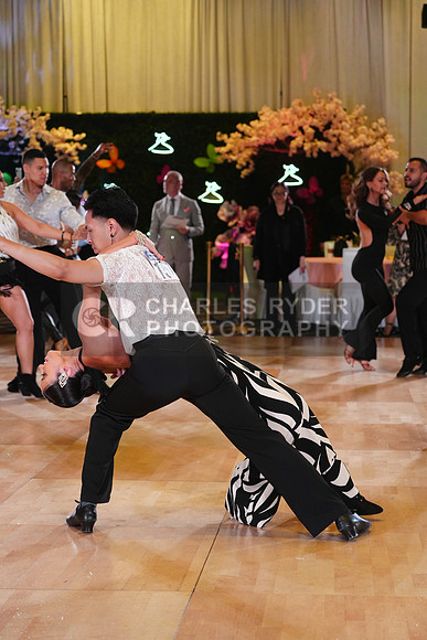25WOR_10963_KS