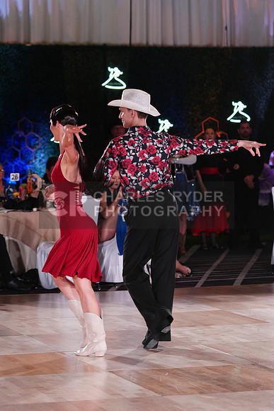 25WOR_5549_CR