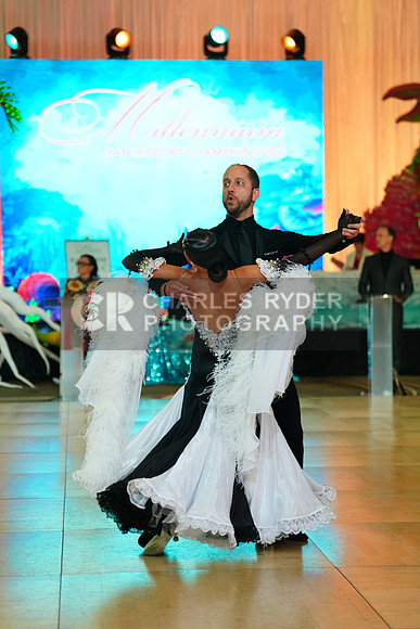 25MDC21184_KS