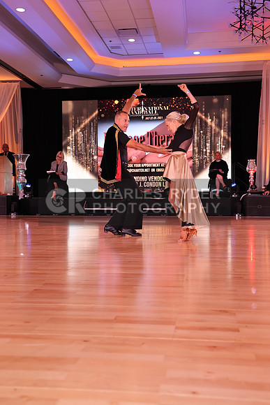 21IGB_24752_AD